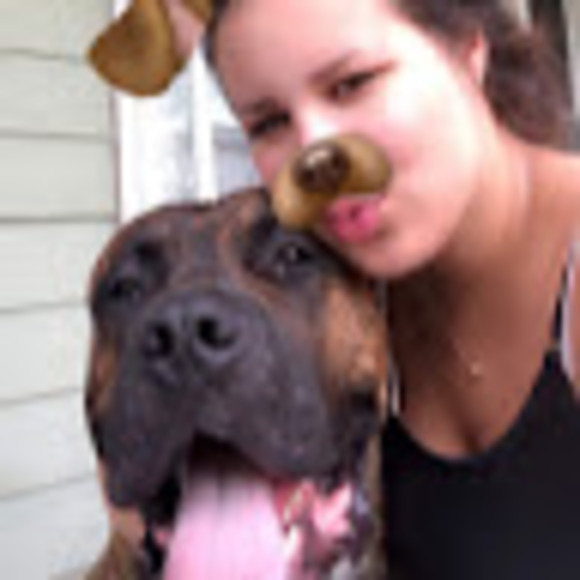 Meet your Posher, Akia - Picture 1 of 1